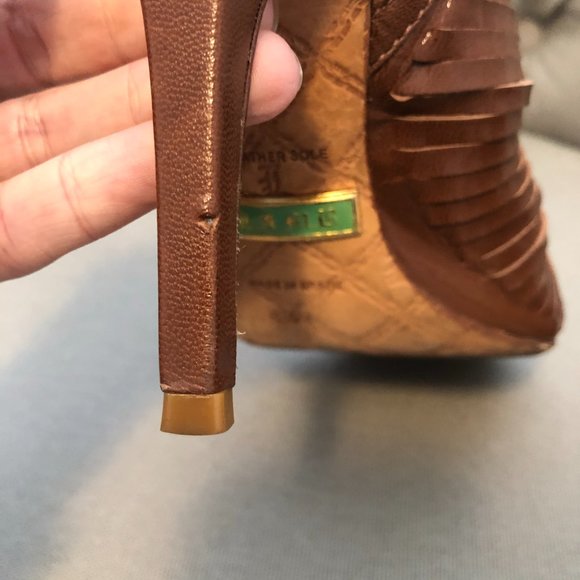 L.A.M.B. Very Unique Open Toe Stilettos - Picture 4 of 8